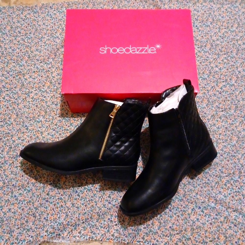 NWT Shoedazzle Lynah Block Heel Bootie